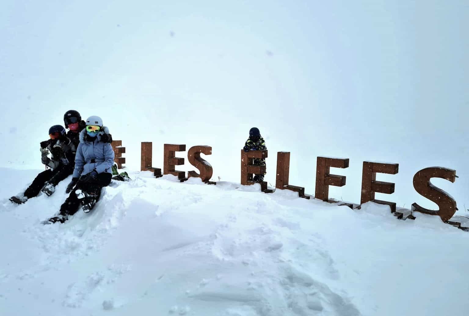 Старт продаж зимнего горнолыжного лагеря Les Elfes